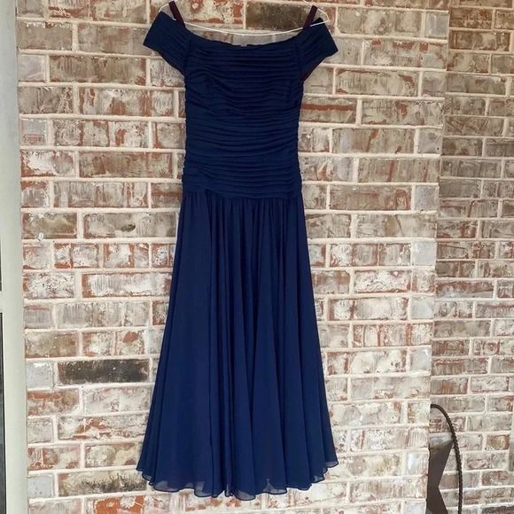 A. J. Bari Navy Pleated Chiffon Bodice Skater Circle Mother of the Bride… - Picture 1 of 7